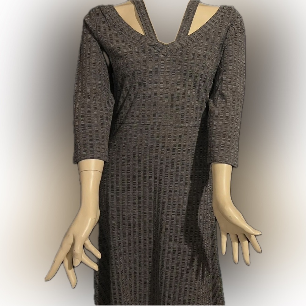 VENUS Charcoal Textured V-Neck Dress